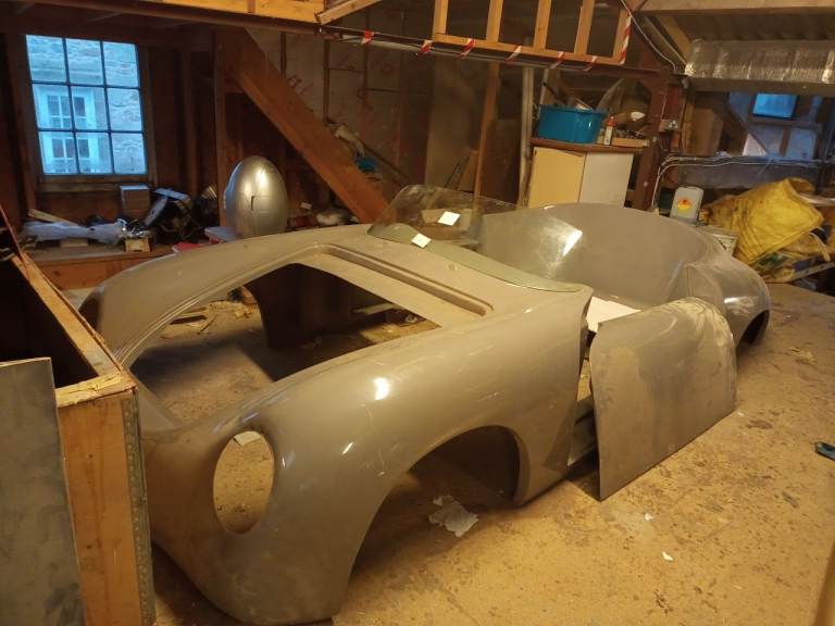 Porsche 356 speedster VW beetle kit car.