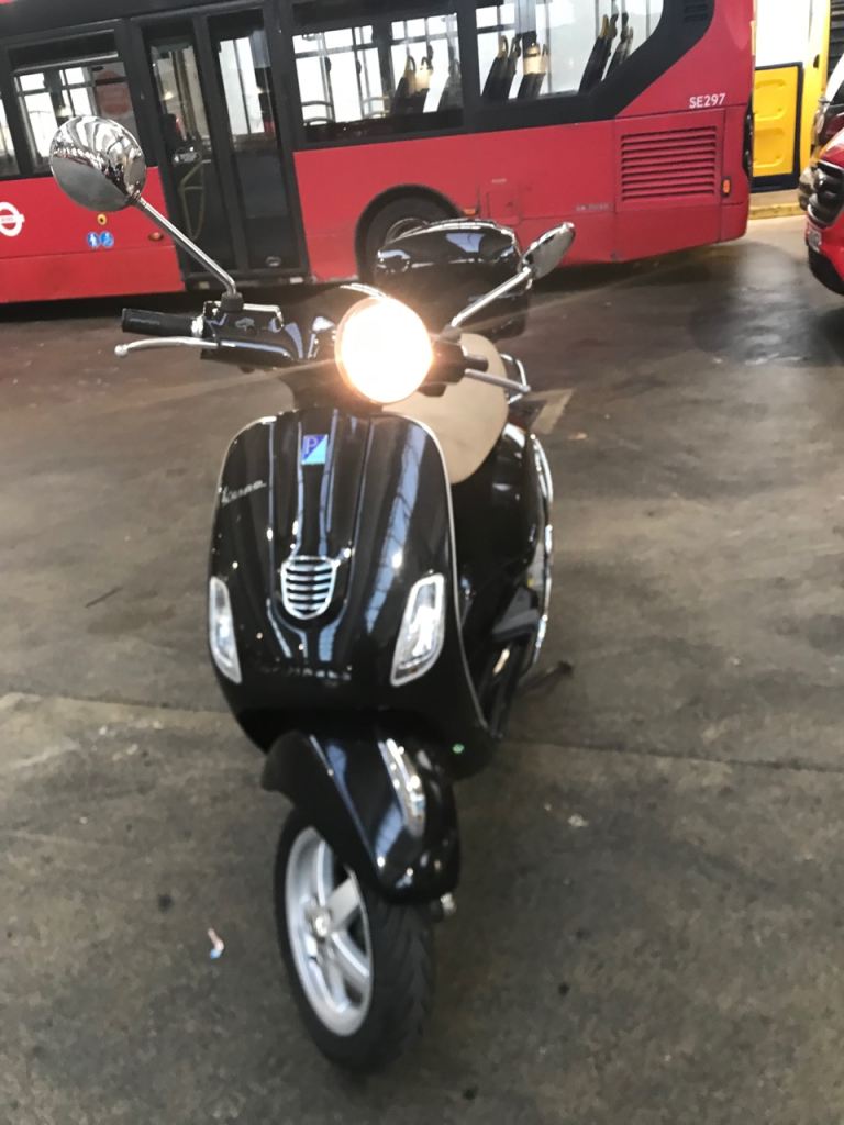 Piaggio, VESPA, 2013, 124 (cc)