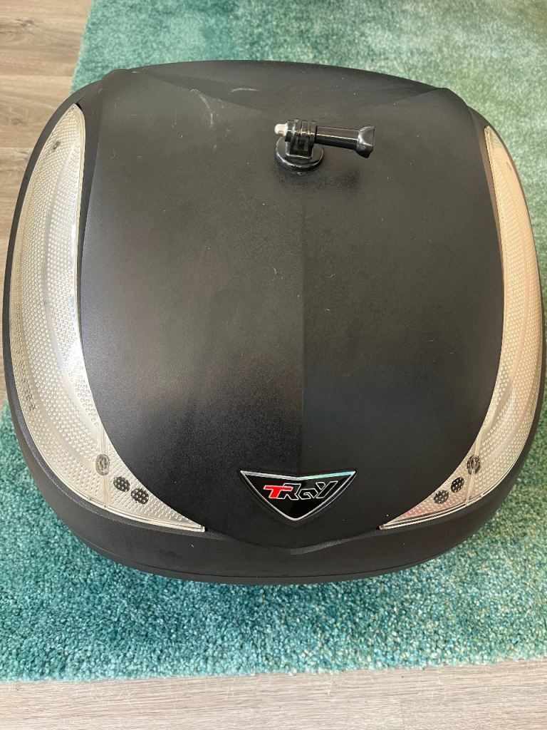 SHAD TRAY Top box + Mounting plate + 2 Keys 