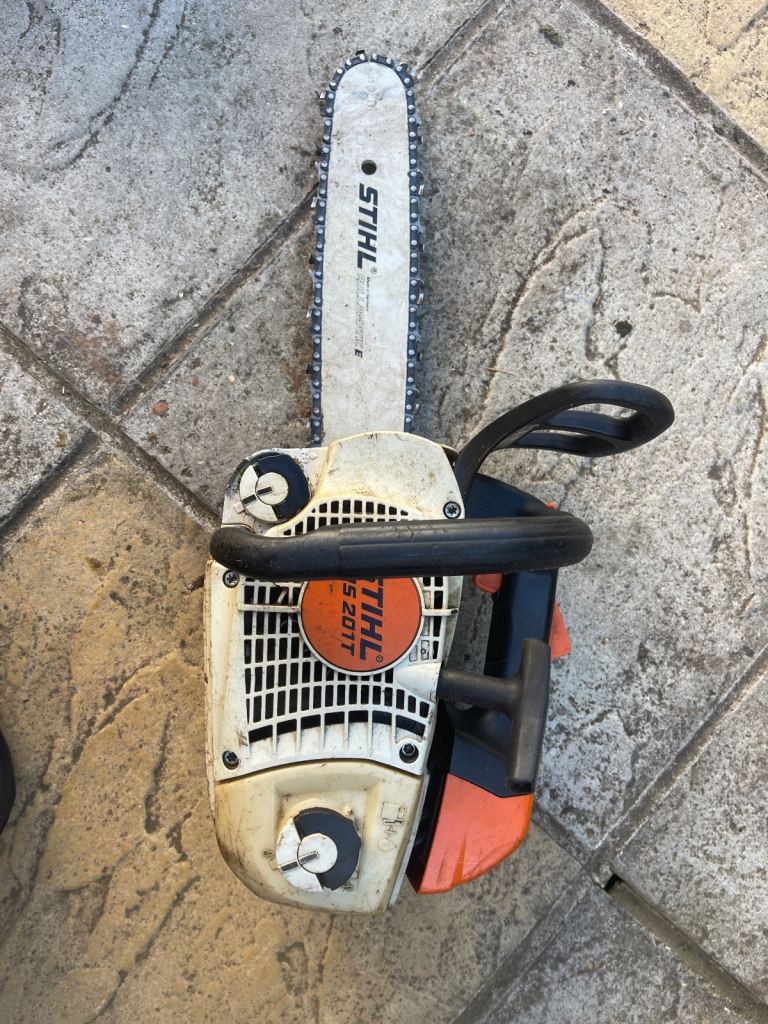 Top handle chainsaw 