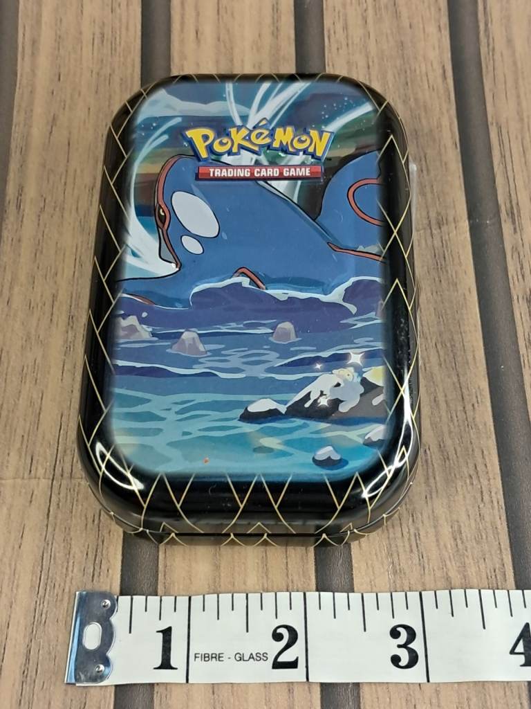 Pokemon Shining Fates. Trading card game.