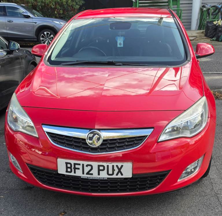 Vauxhall, ASTRA, Hatchback, 2012, Manual, 1956 (cc), 5 doors