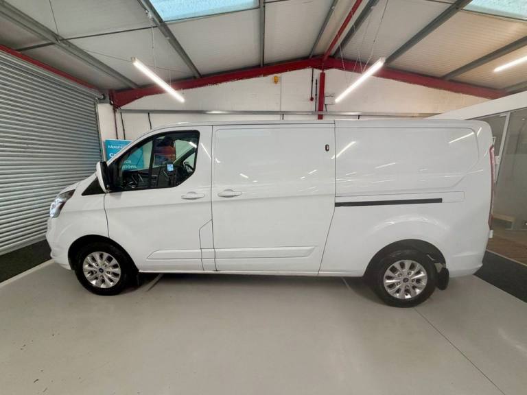 2023 23 FORD TRANSIT CUSTOM 2.0 300 ECOBLUE LIMITED L2 LWB 130BHP * APPLE CAR PL