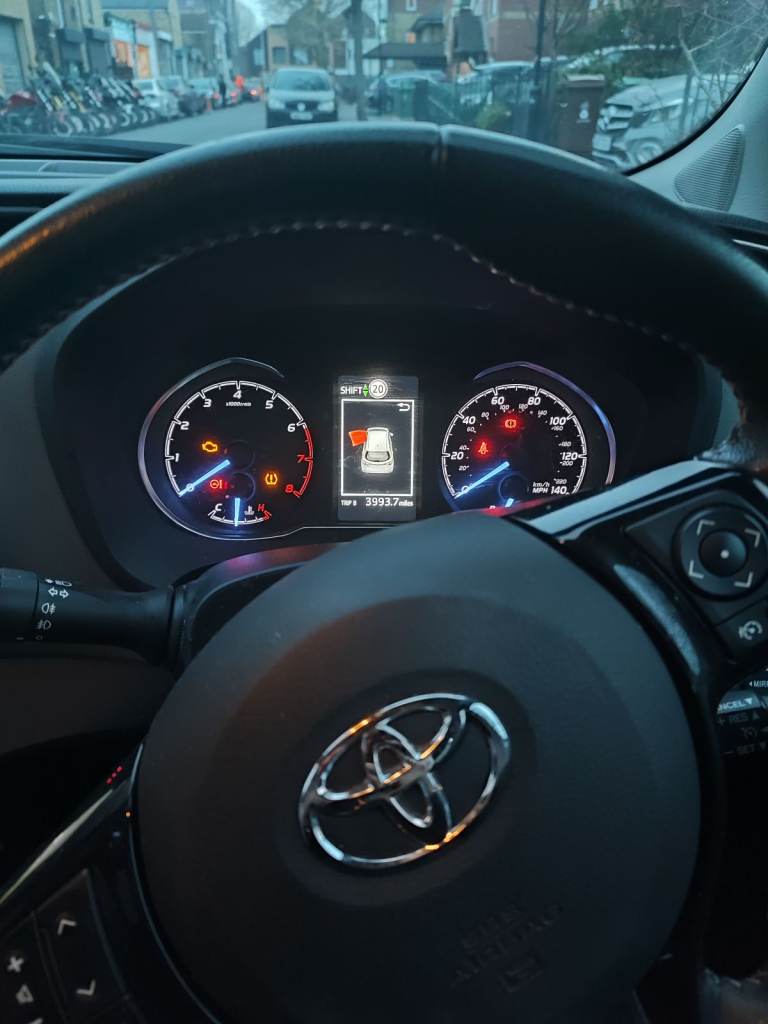 Toyota, YARIS, Hatchback, 2019, Manual, 1496 (cc), 5 doors