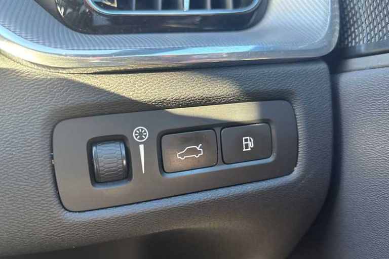 2020 Volvo XC60 2.0 T8 [390] Hybrid R DESIGN Pro 5dr AWD G tronic ESTATE PETROL/ELECTRIC Automatic