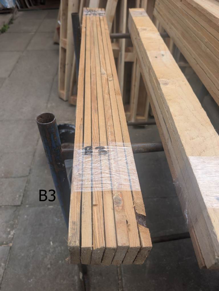 7 Lengths Reclaimed De-nailed Pallet Wood Timber 1200 x 70 x 15mm Ready to Use Delivery Available.