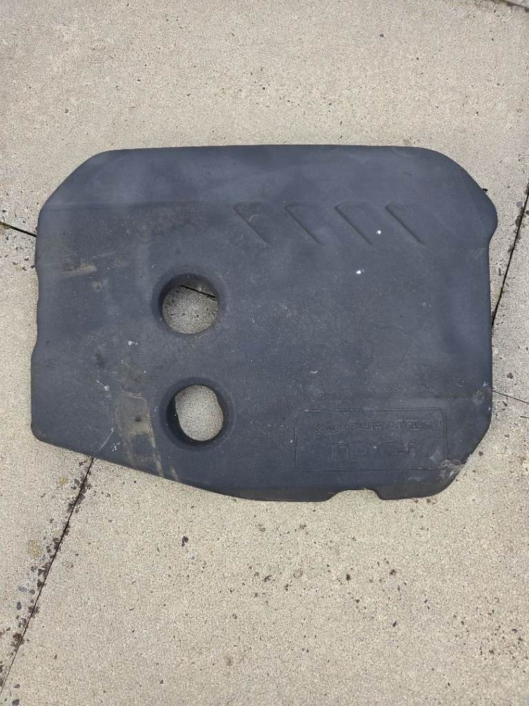 Ford focus engine cover