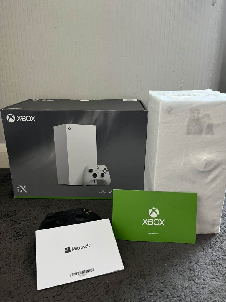 Xbox Series X 1TB Console with Controller – As Good As New