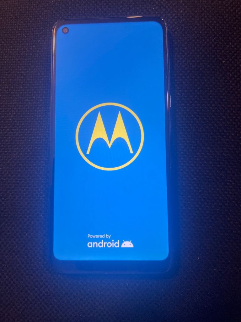 Motorola Moto G8 Blue Unlocked 64GB 6.4" 16MP 4GB  Smartphone 