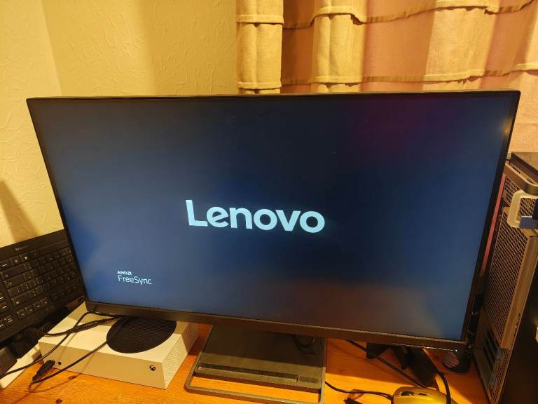 Lenovo L32p 32 Inch 4k PC Monitor- boxed