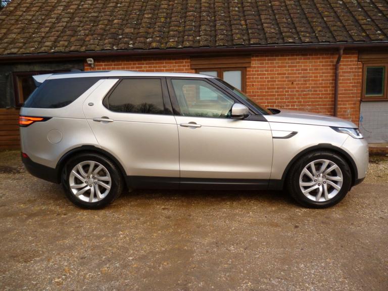 2017 Land Rover Discovery 3.0 TD V6 HSE Auto 4WD Euro 6 (s/s) 5dr ESTATE Diesel Automatic