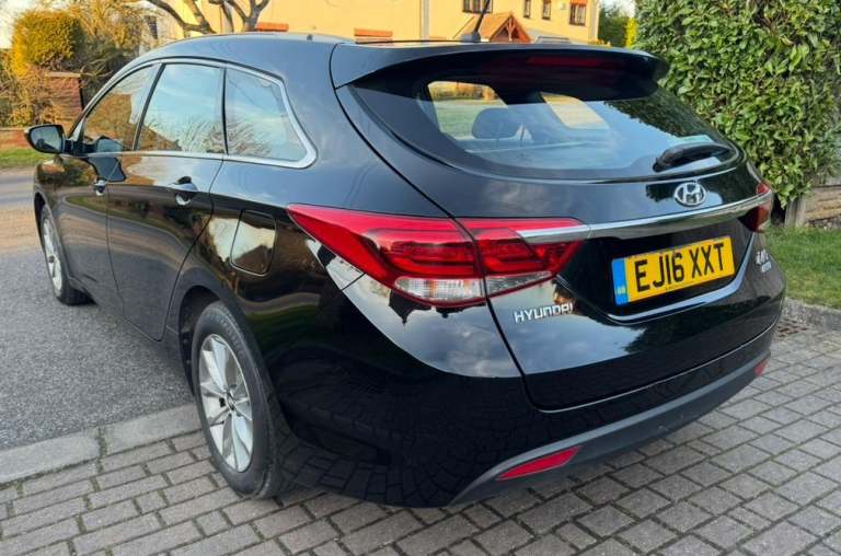 2016 HYUNDAI i40 1.7 CRDi S BLUE DRIVE ESTATE LONG MOT S/HIST RUNS/DRIVES GREAT!