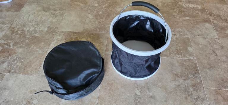 Collapsible Camping Water Bucket – Black, Good Condition