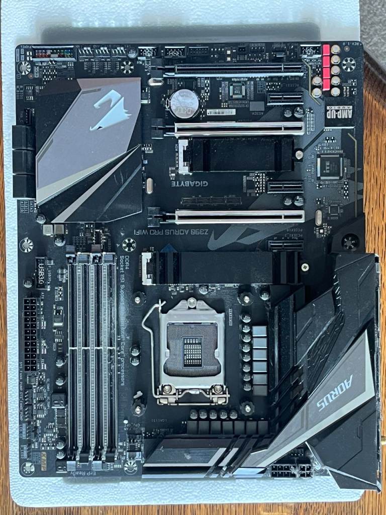 Gigabyte Z390 AORUS PRO WIFI LGA1151 ATX Motherboard
