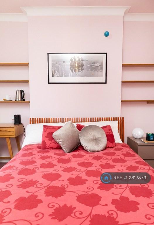 1 bedroom in Braid Road, Edinburgh, EH10 (#2817879)