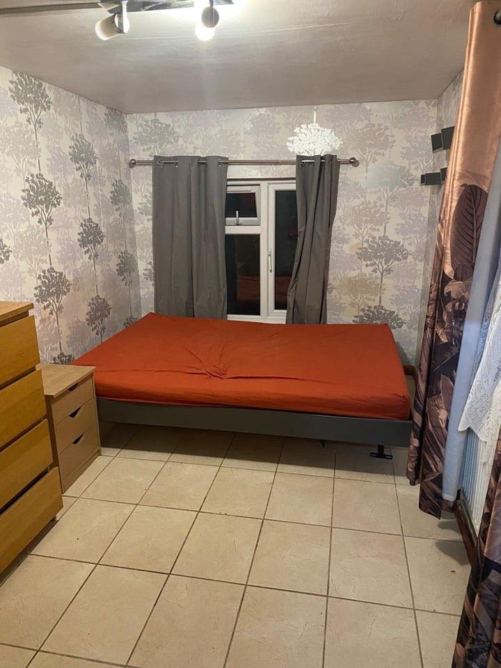SPACIOUS STUDIO FLAT WITH ALL BILLS INC CLOSE TO NIGHT TUBE & BUSES