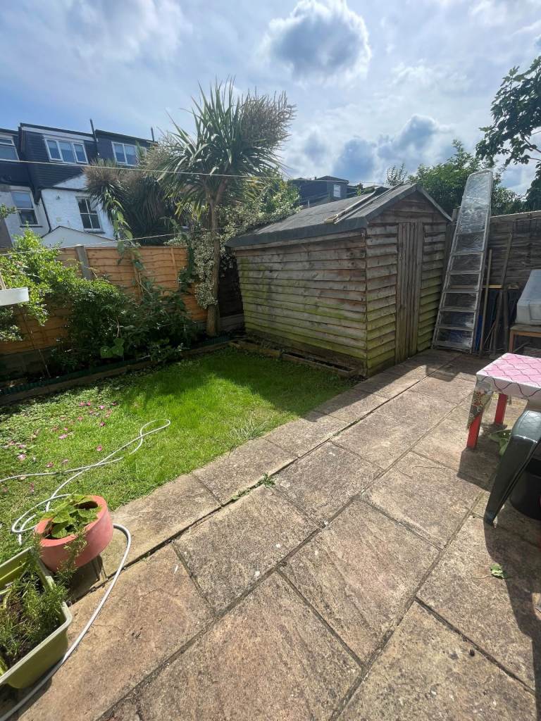 STUNNING 1 BEDROOM GARDEN APARTMENT IN E17! CALL NOW TO VIEW