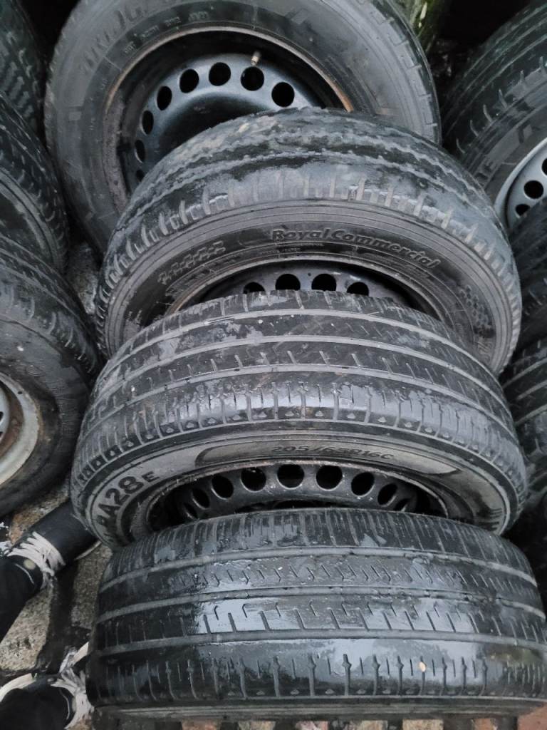 14x vw Transporter T5 T6 van wheels and 205 65 16c tyres 