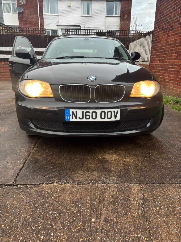 (Read ad) BMW, 1 SERIES, Hatchback, 2010, Manual, 1995 (cc), 5 doors