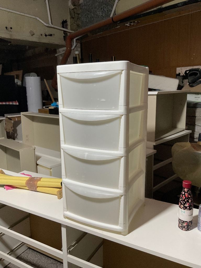 Plastic 4 drawers 