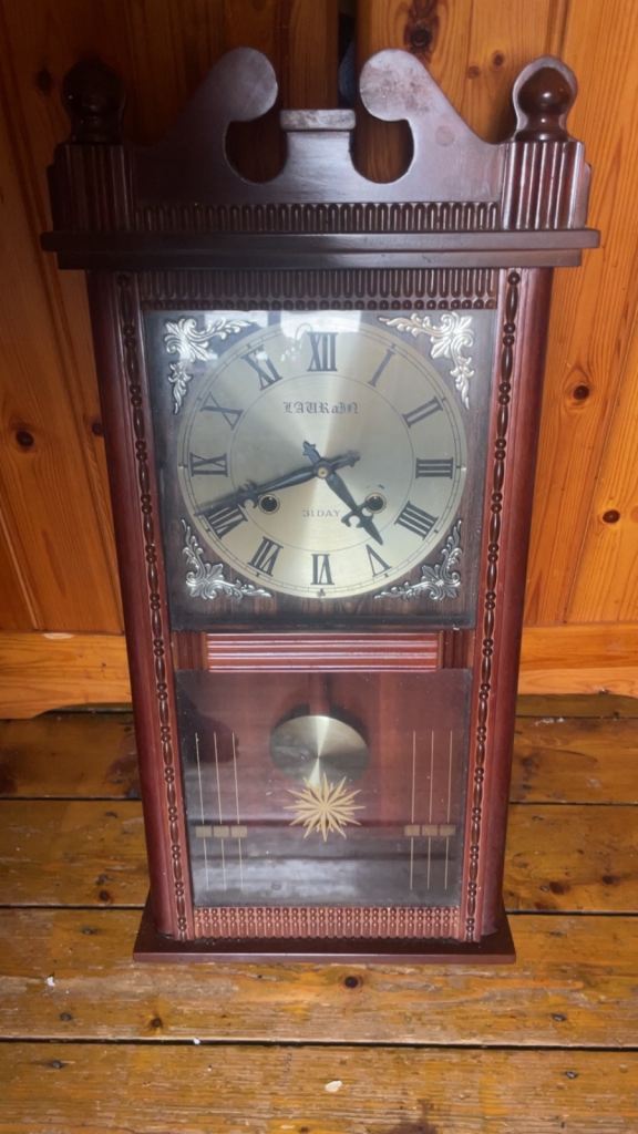 Wall Clock (Antique Style)