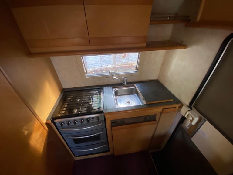 PEUGEOT ELDDIS AUTOSTRATUS - 5 BERTH - 72K MILES - BARGAIN BE QUICK 