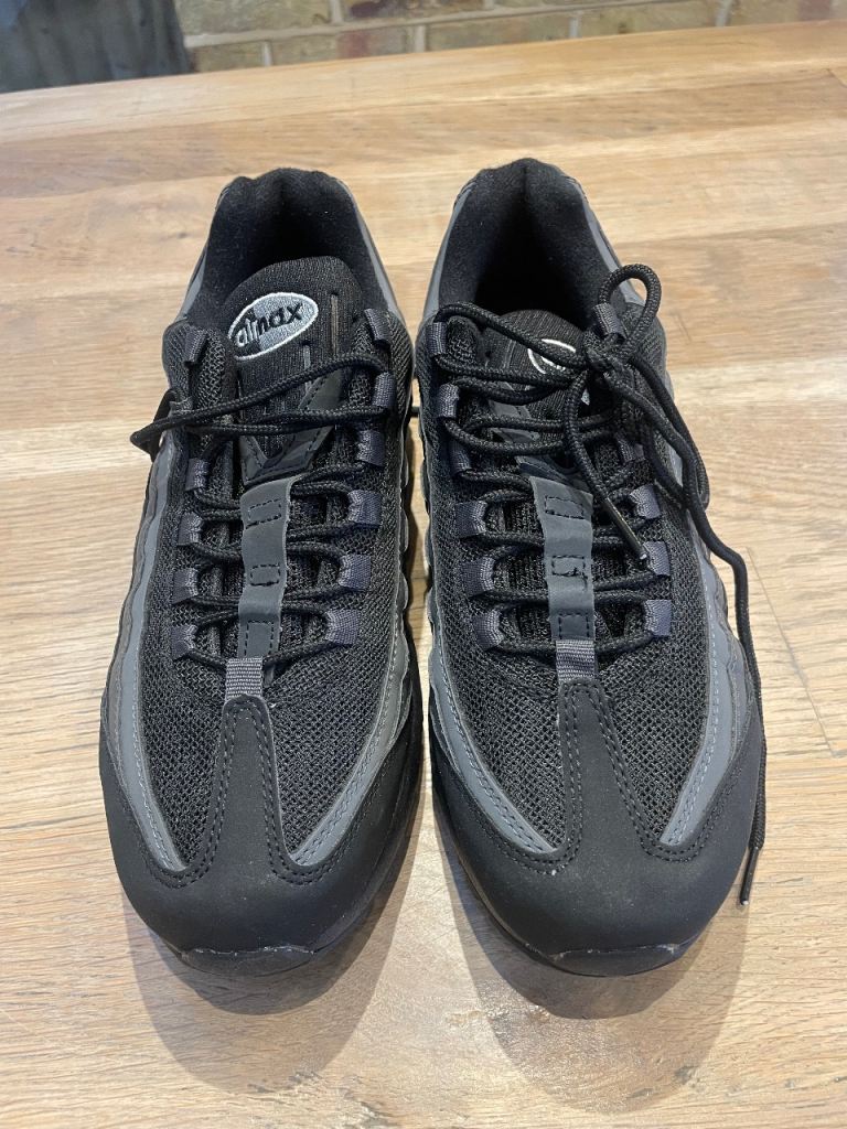 Men’s Nike Air Max 95 Black/Carbon Grey Size UK8