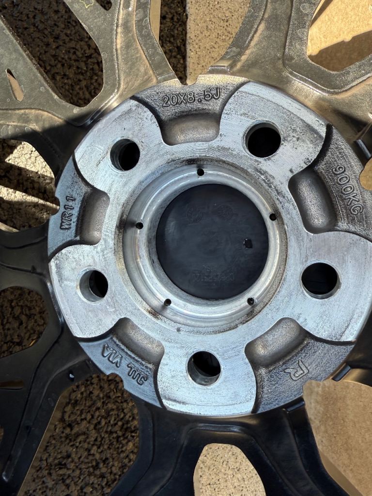 Genuine wolf race crc gtr alloys 20”