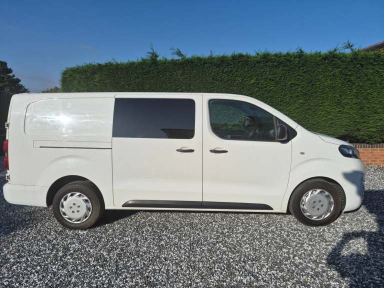 2022 Vauxhall Vivaro 3100 2.0d 145PS Dynamic H1 D/Cab PANEL VAN Diesel Manual