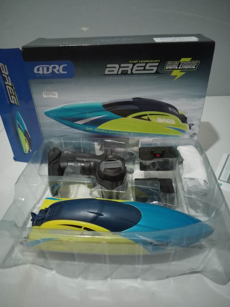 Toy RC Boat Remote Control 20+ MPH Racing Boat for Kids Adults – 2 Rechargeable Batteries