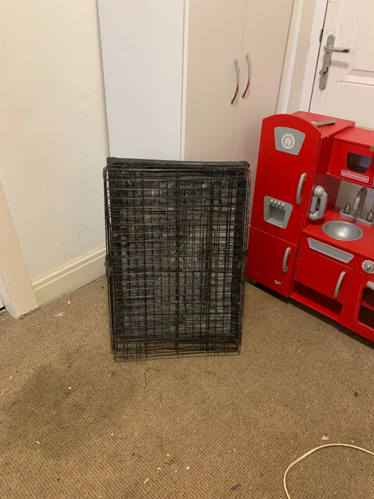 Medium size dog crate