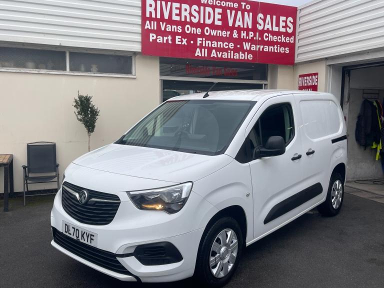 2020 Vauxhall Combo 2300 1.5 Turbo D 100ps H1 Sportive Van PANEL VAN Diesel Manual