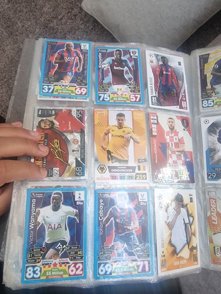 Read Description Topps Match Attax Football Cards Collection in Binder