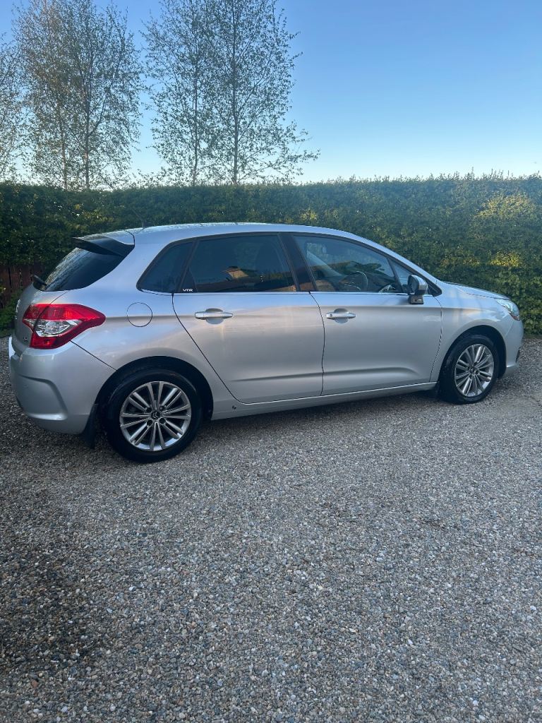 Citroen, C4, Hatchback, 2012, Manual, 1560 (cc), 5 doors