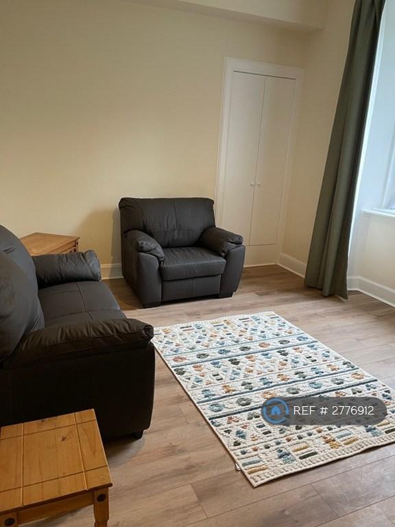 1 bedroom flat in Milton Street, Edinburgh, EH8 (1 bed) (#2776912)