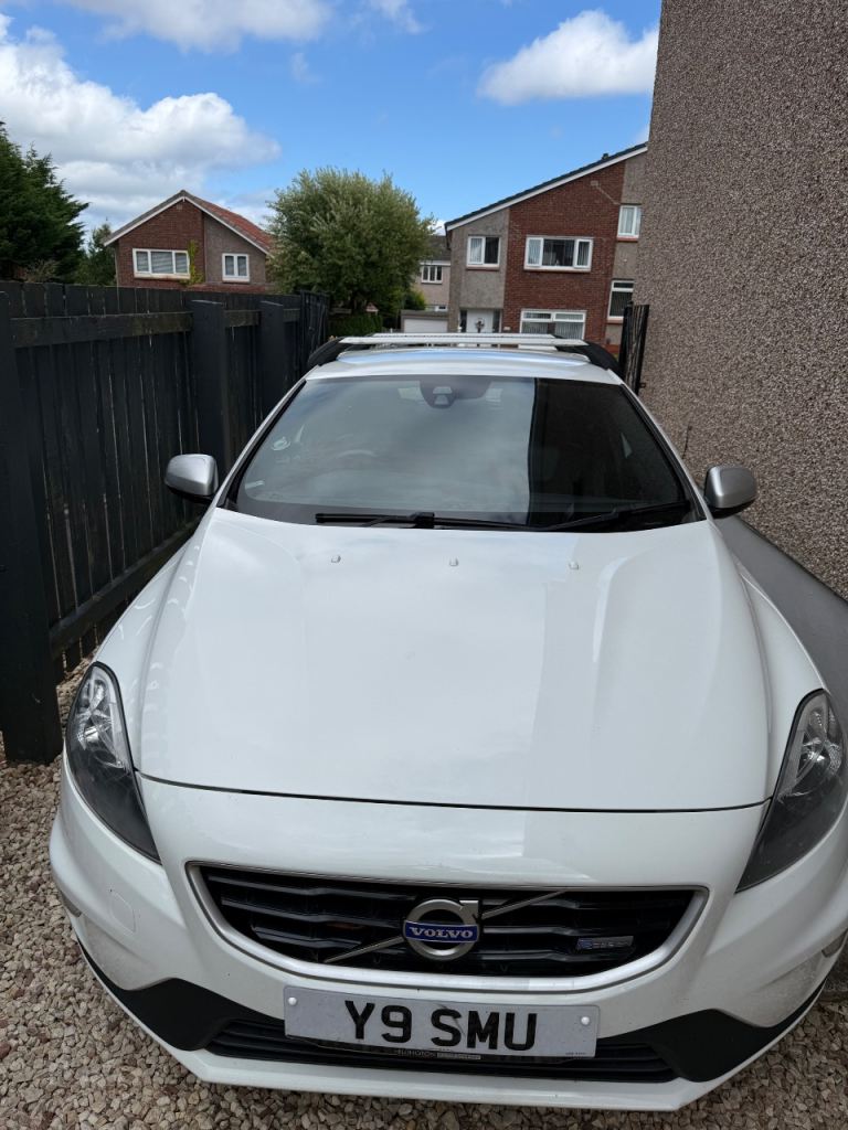 Volvo v40 roofbars
