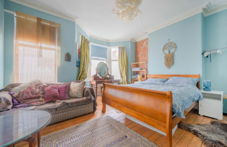 Short term room available
