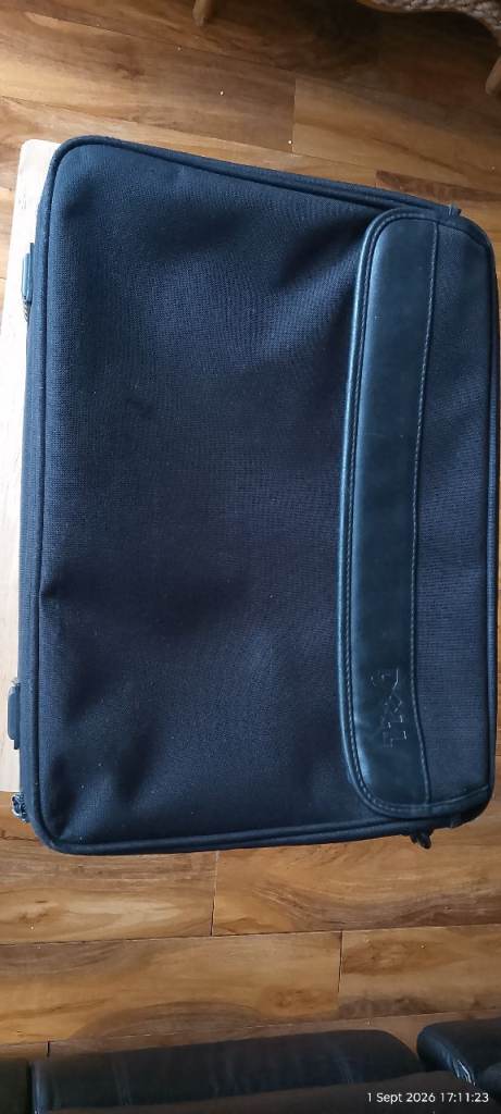 Dell Laptop Carry Case – Black, Good Condition