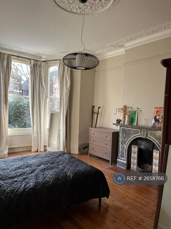 2 bedroom flat in Fountayne Road, London, N16 (2 bed) (#2658766)