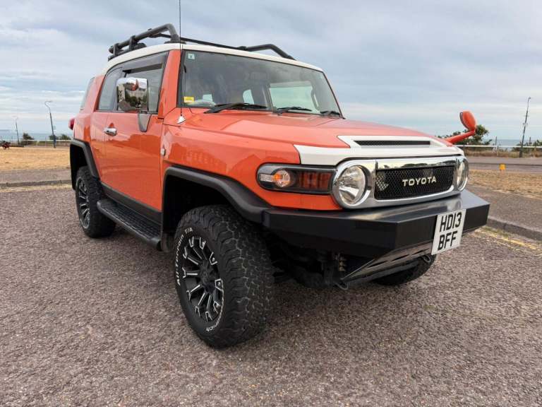 TOYOTA FJ CRUISER 4.0 4WD OFF ROAD PACK 2013
