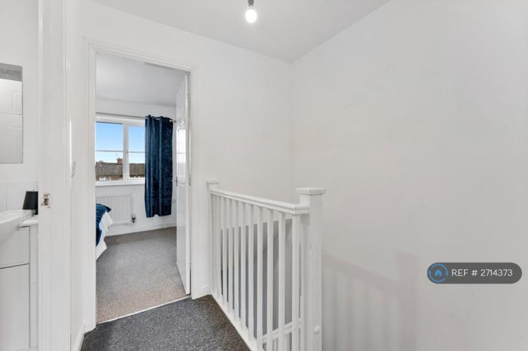 2 bedroom house in Greendale Drive, Radcliffe, M26 (2 bed) (#2714373)