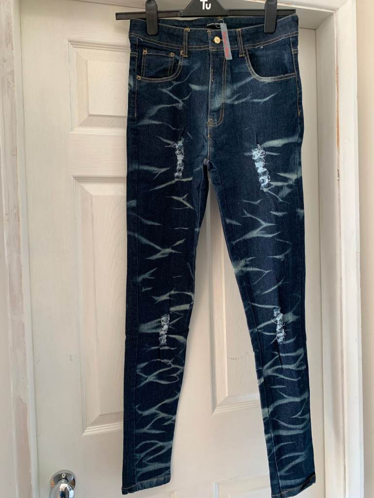 New Francesco Donni Ladies Size Small Slim Leg Jeans IP1