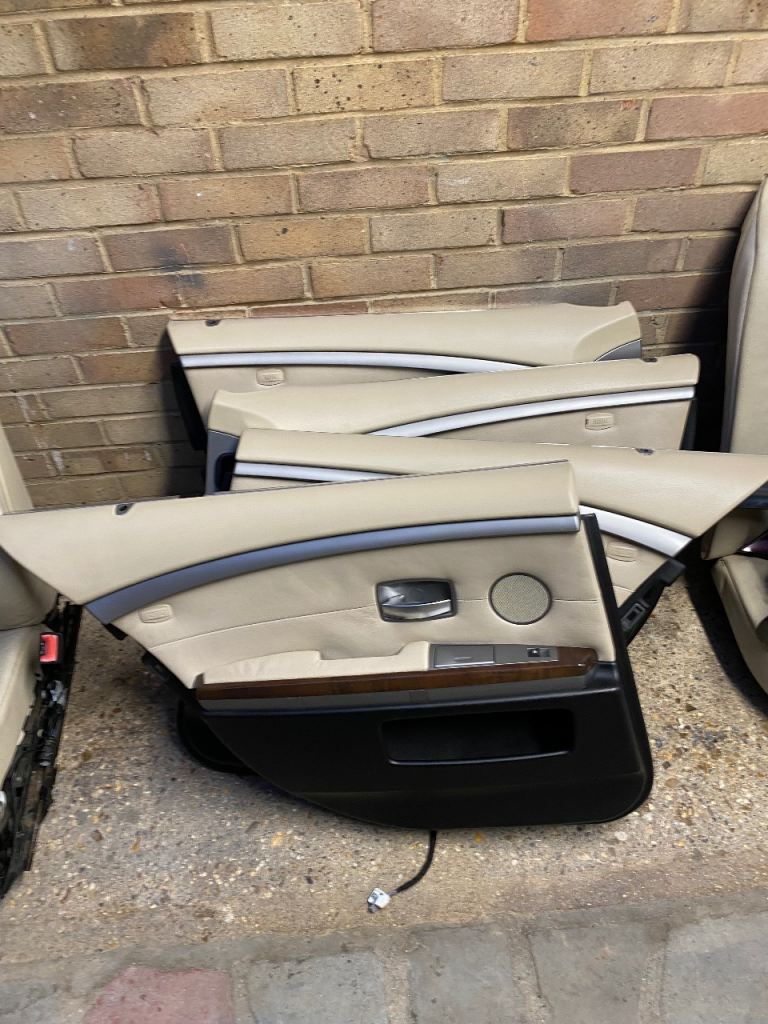BMW 750i - Door Cards x 4 - 2006