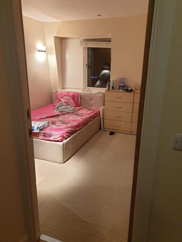 Rent a room 