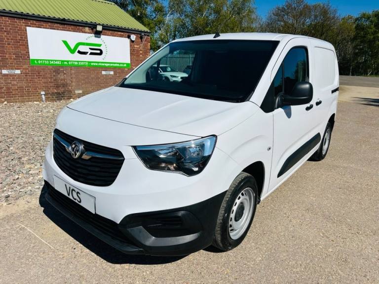 2022 Vauxhall Combo 1.5 Turbo D 2000 Dynamic Panel Van 5dr Diesel Manual L1 H1 Euro 6 (100 ps) Pa...