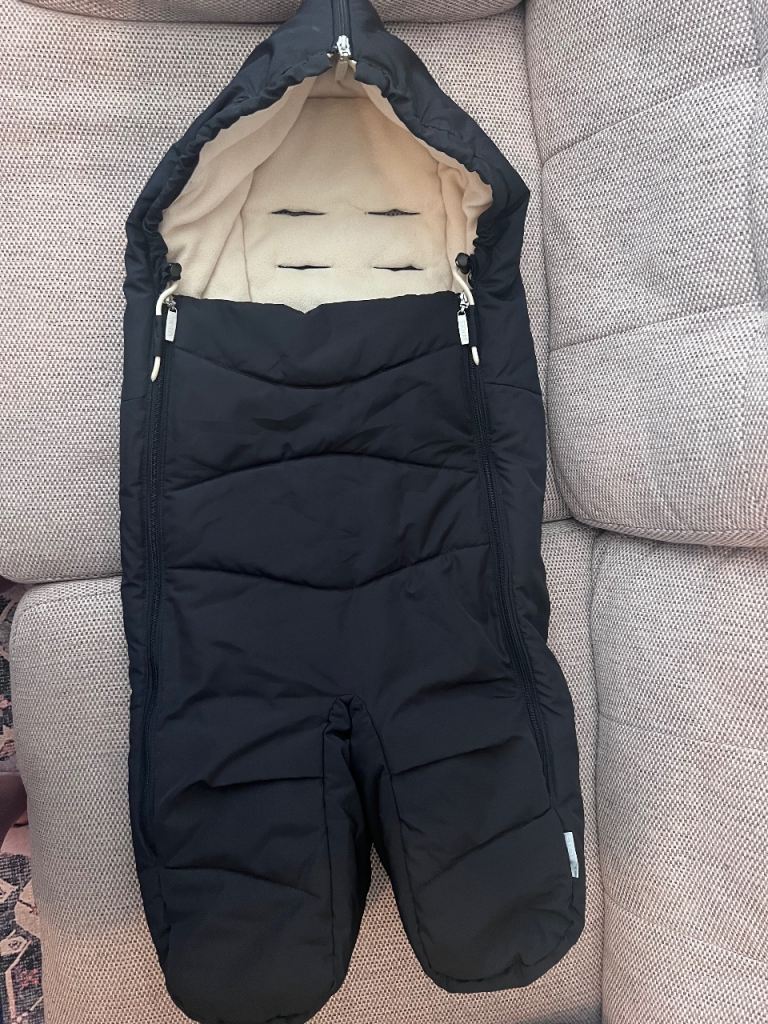 Stokke Crusi / Xplory Footmuff in Navy, excellent condition