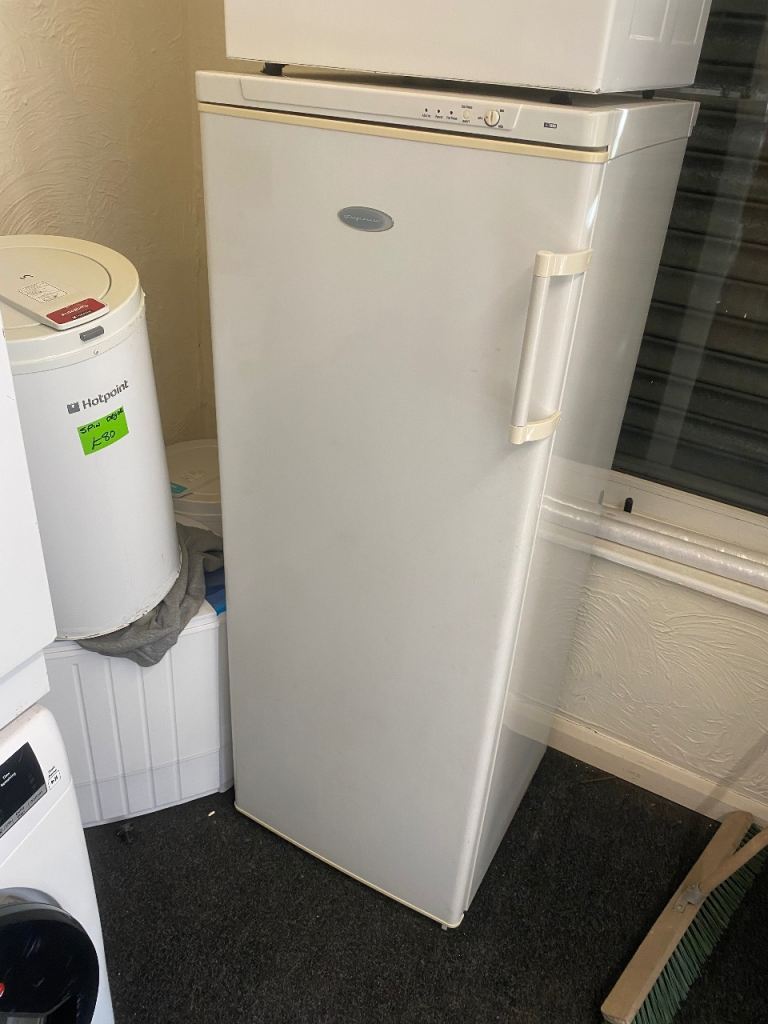✅WHITE FRIGIDAIRE 5.5FT UPRIGHT FREEZER £140 WE DELIVER