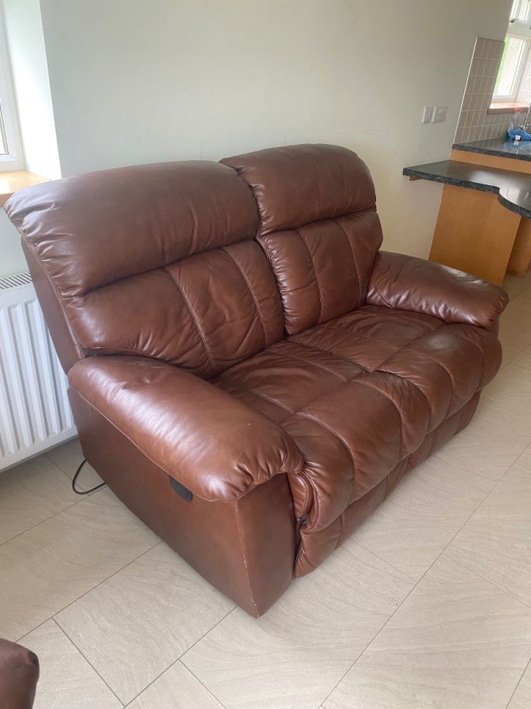 2 piece leather recliner sofa- free to collect