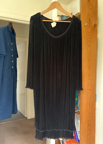 Frank Usher Black Plissé Dress - Size L, Good Condition