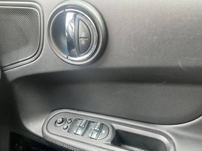 2019 19 MINI COUNTRYMAN 1.5 COOPER SUV 5DR PETROL STEPTRONIC EURO 6 (S/S) (136 P